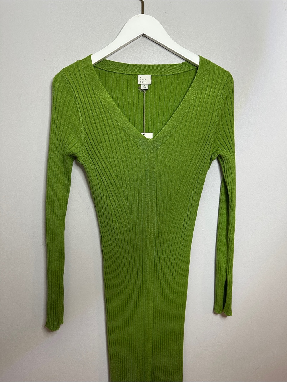 Green Ribbed V-Neck Sweater Dress S NWT